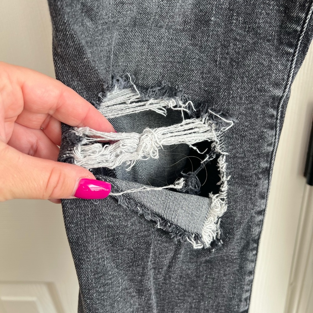 Madewell The Mom Jean Distressed Black Sz 29 - Picture 9 of 16